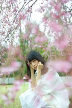 部队里被咬住花蒂吹潮的导演是谁